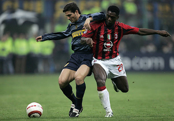 深圳灣是個 深圳灣是個